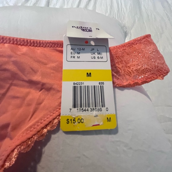 NWT B.Tempted Lace Bra and Thong set 36DD Bra and Medium Thong in bright Coral - Picture 13 of 14
